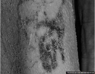 Les plus vieux tatouages du monde découverts sur des momies égyptiennes datent de plus de 5000 ans.